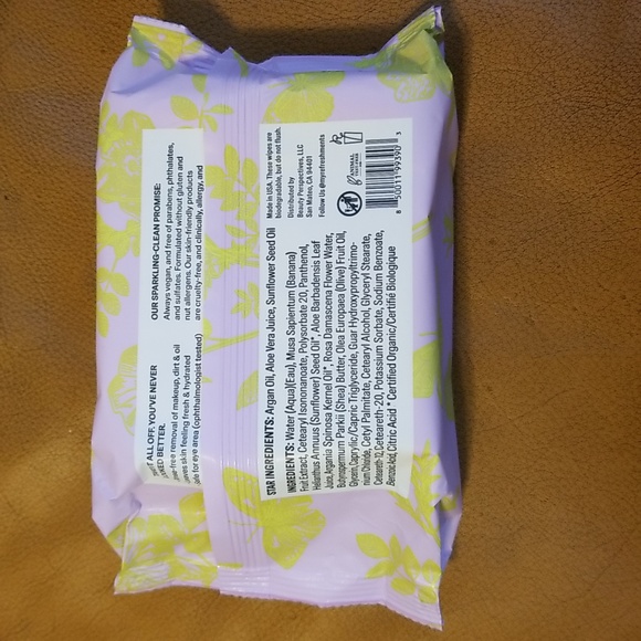Refreshments by Ipsy Skincare Refreshments Cleansing Face Wipes